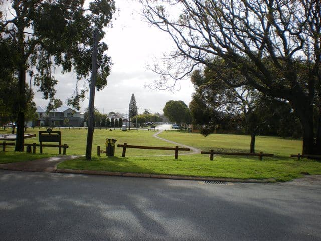 107 Norman Street, INNALOO WA 6018, Innaloo - Thumbnail 2