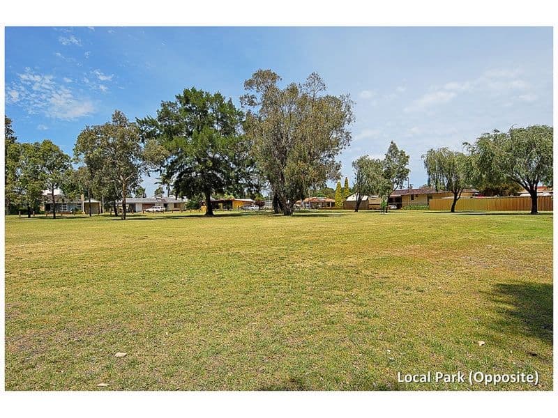 15 Sturt St, Oxenford, QLD, 4210, Oxenford - Thumbnail 3