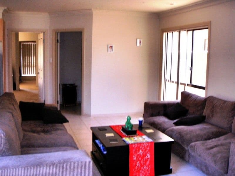 27 The Crescent, POINT COOK VIC 3030, Point Cook - Thumbnail 3