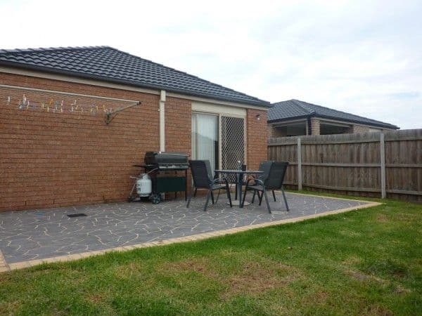 17 Sherbourne Drive, Carrum Downs VIC 3201, Carrum Downs - Thumbnail 3