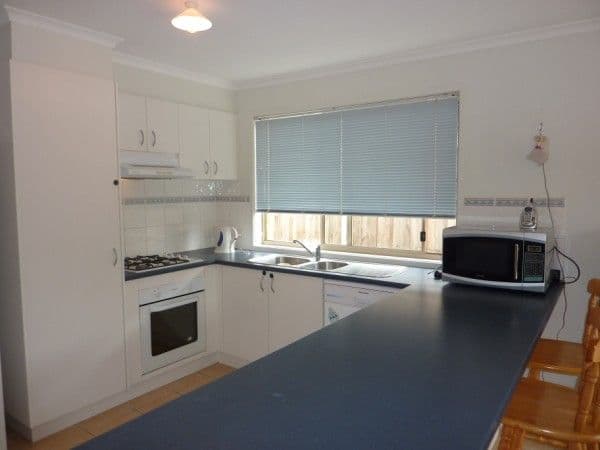 17 Sherbourne Drive, Carrum Downs VIC 3201, Carrum Downs - Thumbnail 2