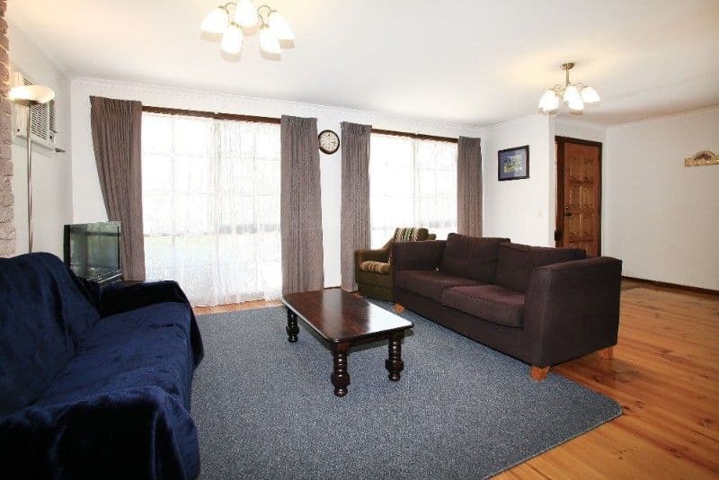 41 Goulburn Drive, ROWVILLE VIC 3178, Rowville - Thumbnail 2