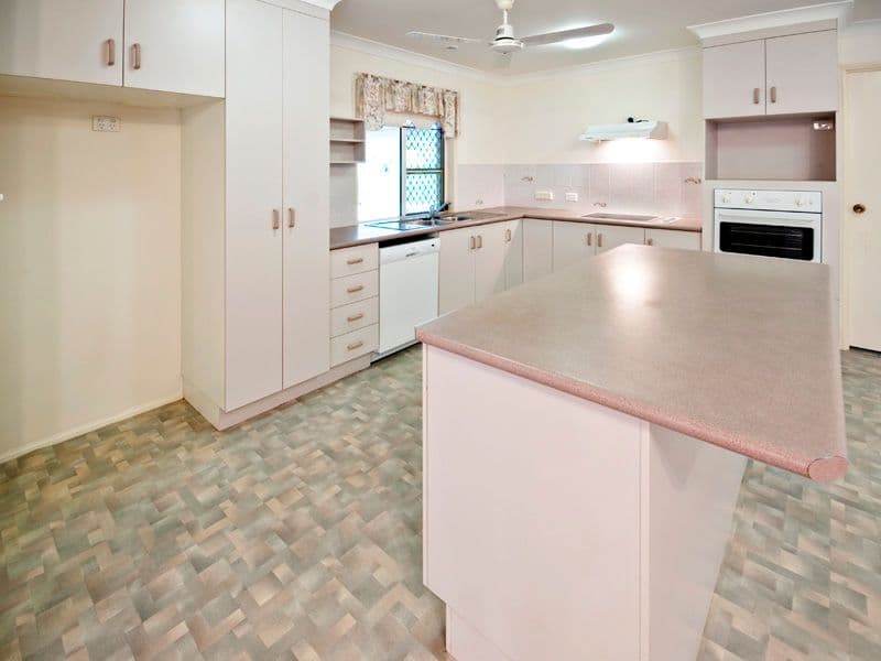 166 Emmerson Drive, GLENLEE QLD 4711, Glenlee - Thumbnail 2