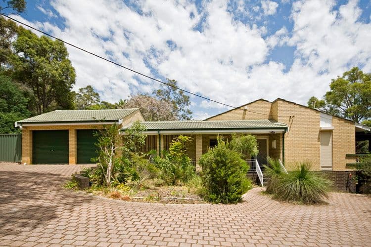 12 Schmitt Road, KALAMUNDA WA 6076, Kalamunda - Image 1
