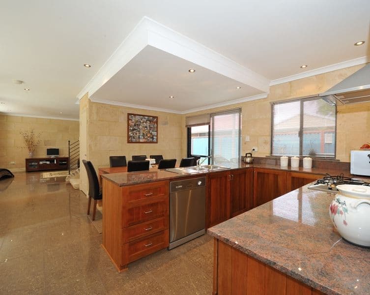130A Parkin Street, ROCKINGHAM WA 6168, Rockingham - Thumbnail 5