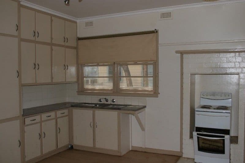 49 McKenzie Street, ROCHESTER VIC 3561, Rochester - Thumbnail 5