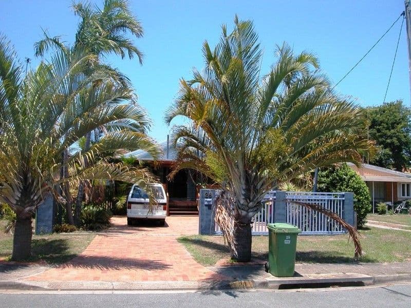 28 Bondi Avenue, MERMAID BEACH QLD 4218, Mermaid Beach - Thumbnail 2
