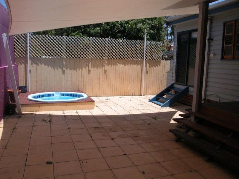 28 Bondi Avenue, MERMAID BEACH QLD 4218, Mermaid Beach - Thumbnail 5