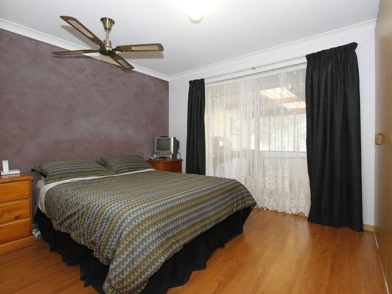 15 Blackthorn Road, EDEN HILL WA 6054, Eden Hill - Thumbnail 2