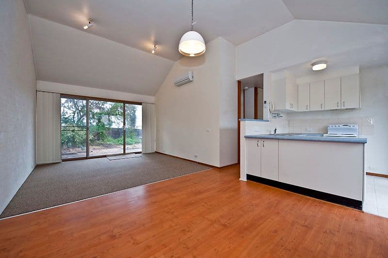 39/21- 67 Mcnamara Street, PEARCE ACT 2607, Pearce - Thumbnail 2