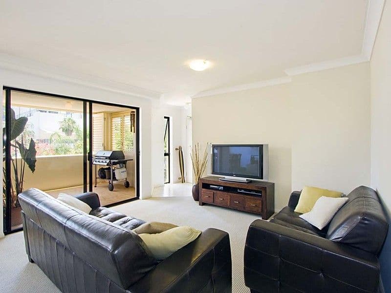 4 Acacia Avenue, SURFERS PARADISE QLD 4217, Surfers Paradise - Thumbnail 4