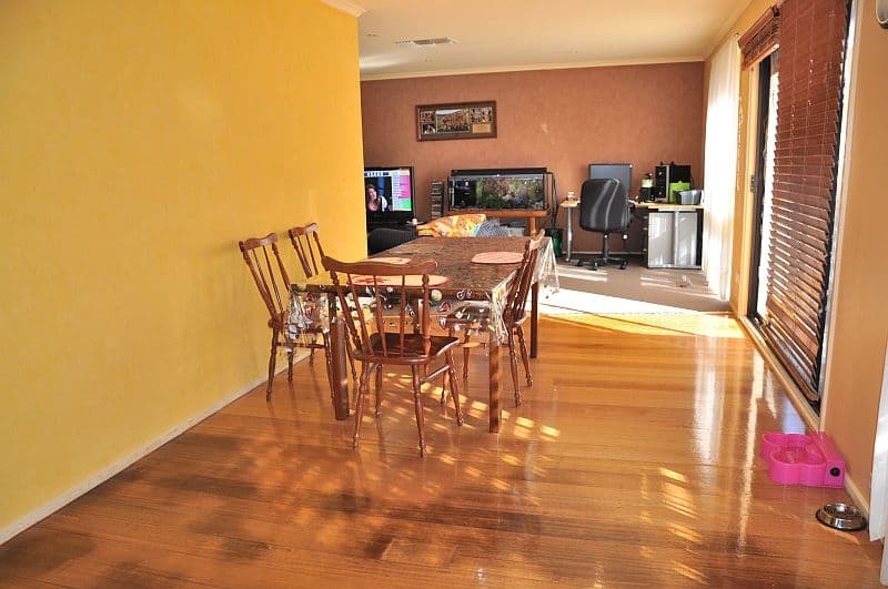 2 Todman Close, MILL PARK VIC 3082, Mill Park - Thumbnail 3