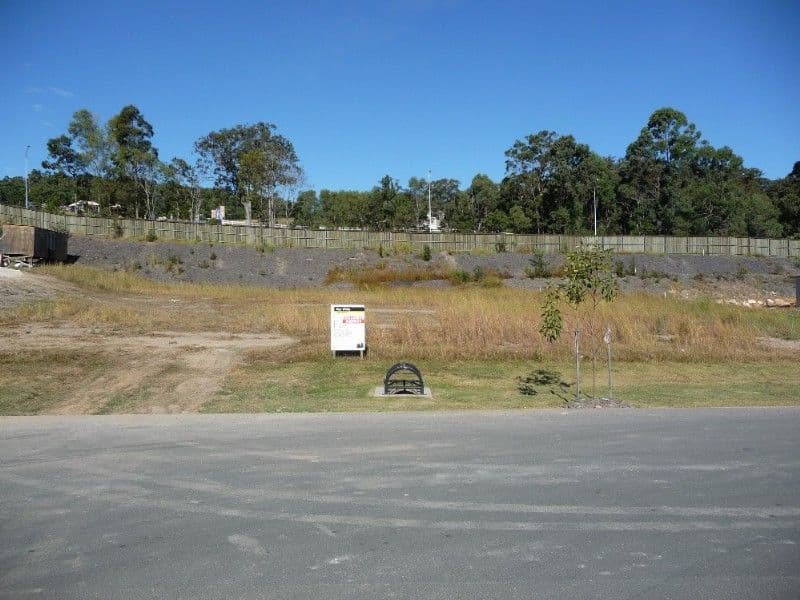 7 Summer Hill Crescent, MAUDSLAND QLD 4210, Maudsland - Thumbnail 4