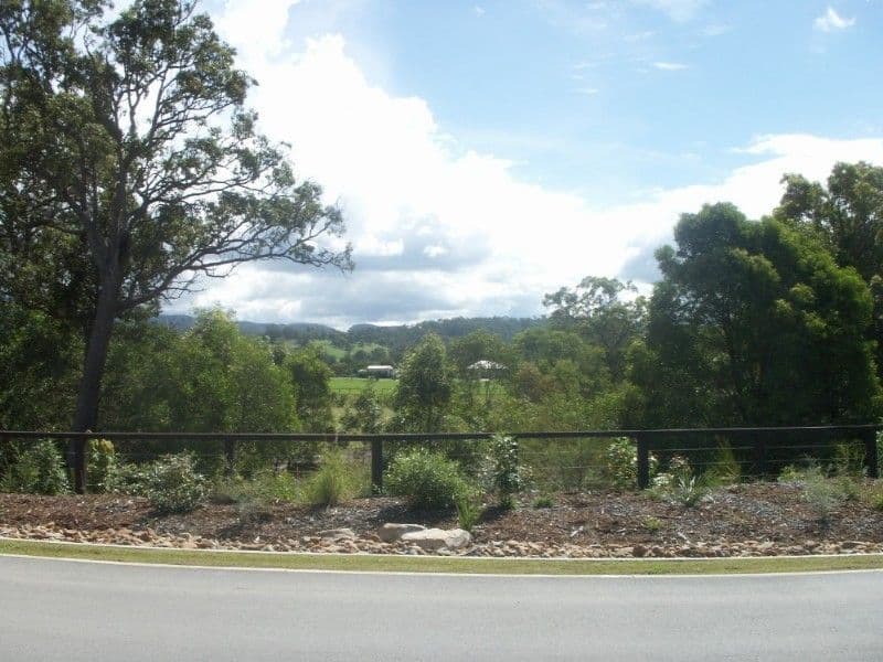 11 Greenacre Way, MAUDSLAND QLD 4210, Maudsland - Thumbnail 4
