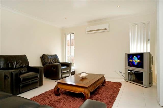 18 Willunga Street, PACIFIC PINES QLD 4211, Pacific Pines - Thumbnail 7