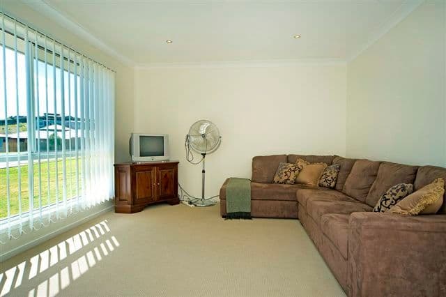 18 Willunga Street, PACIFIC PINES QLD 4211, Pacific Pines - Thumbnail 8