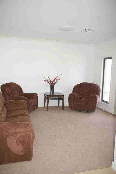 32 Flinders Street, RENMARK SA 5341, Renmark - Thumbnail 4