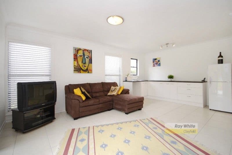 21 Cromwell Street, WOOLOOWIN QLD 4030, Wooloowin - Thumbnail 7