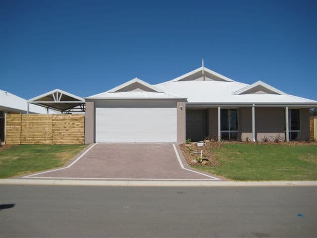 4 Remembrance Drive, BALDIVIS WA 6171, Baldivis - Image 1