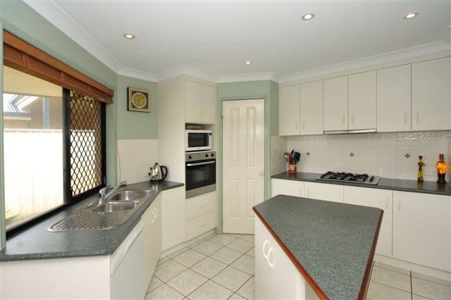 2 Conquest Court, WILSONTON QLD 4350, Wilsonton - Thumbnail 2