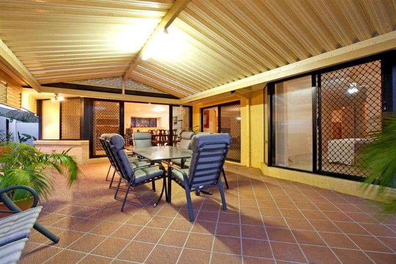 19 King Island Drive, WELLINGTON POINT QLD 4160, Wellington Point - Thumbnail 2