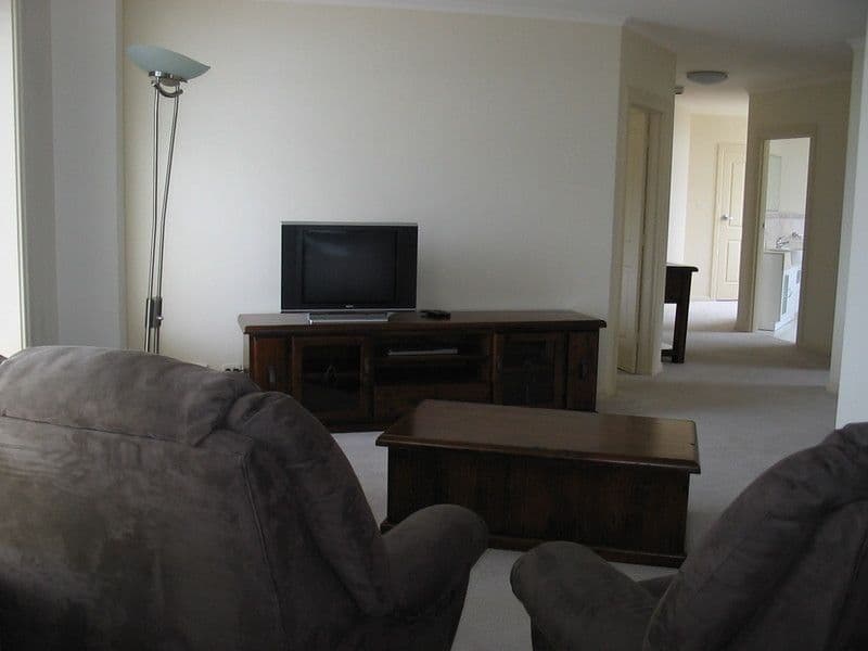 2004/3 Lake Terrace West, Mount Gambier - Image 1