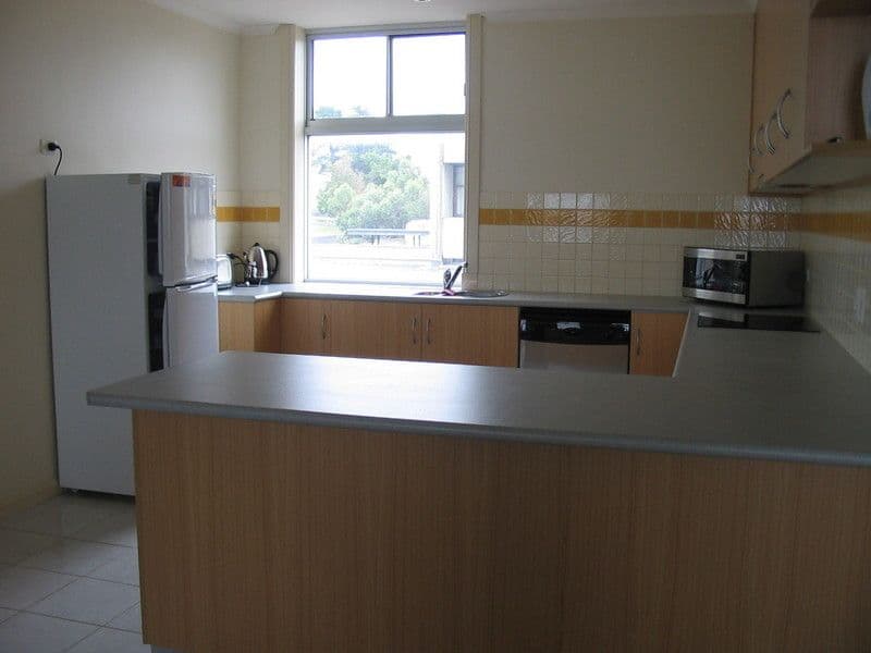 2004/3 Lake Terrace West, Mount Gambier - Thumbnail 3