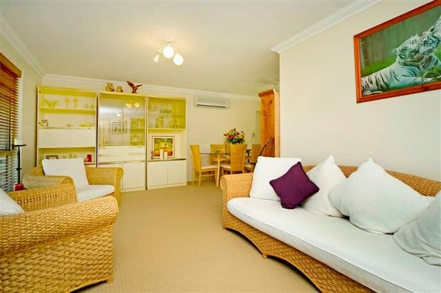 21 Pinehill Drive, OXENFORD QLD 4210, Oxenford - Thumbnail 5