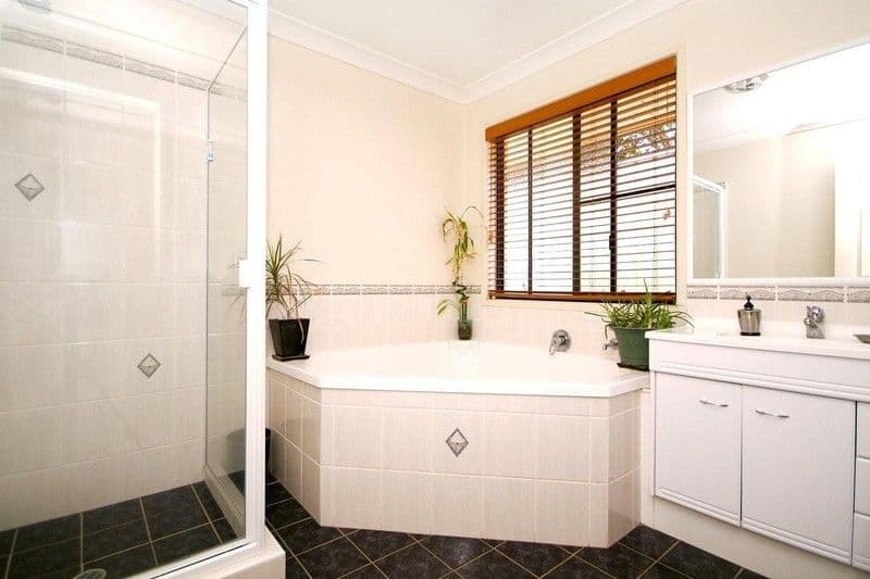 18 Menzies Street, MIDDLE RIDGE QLD 4350, Middle Ridge - Thumbnail 8