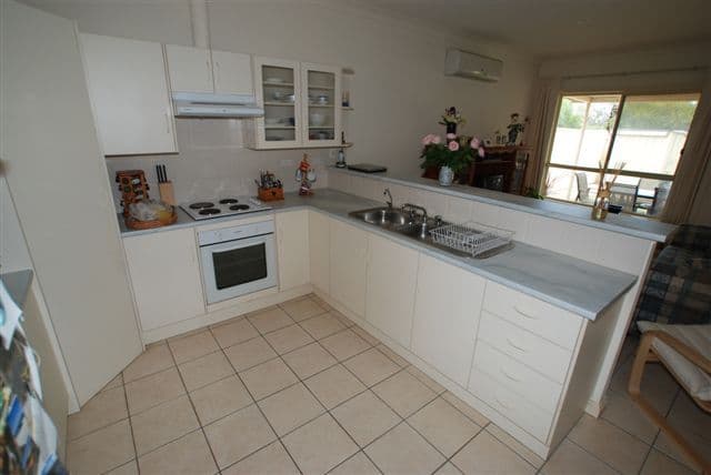 2/22-24 Brighton Street, Biggera Waters, QLD, 4216, Biggera Waters - Thumbnail 2