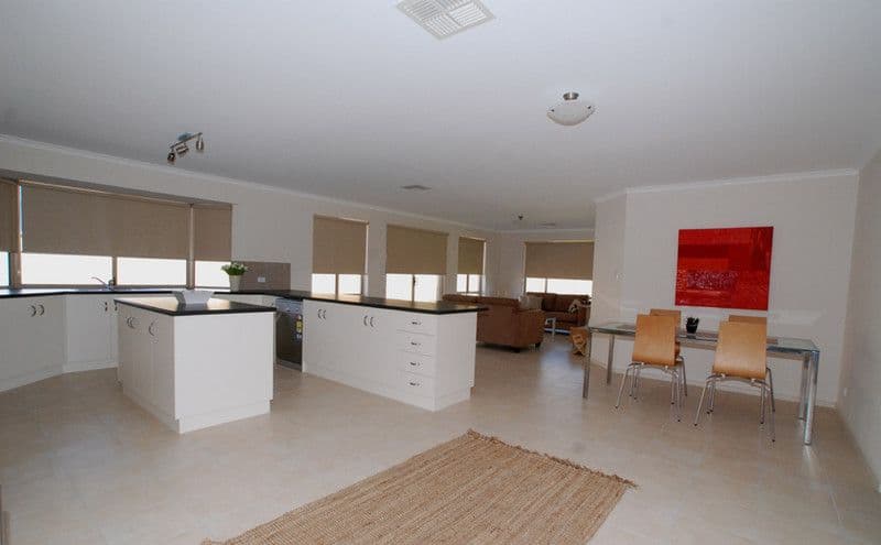 13 Burton Bank, ALDINGA BEACH SA 5173, Aldinga Beach - Thumbnail 3
