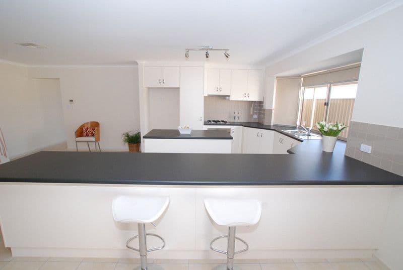 13 Burton Bank, ALDINGA BEACH SA 5173, Aldinga Beach - Thumbnail 4