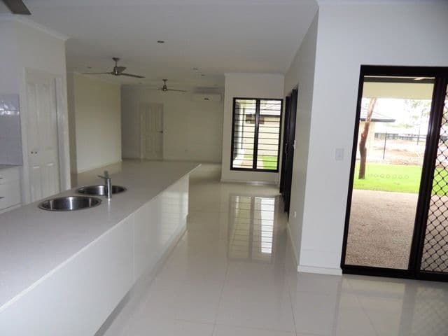 8 Galmarrma Court, LYONS NT 0810, Lyons - Thumbnail 2