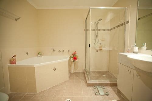 13 Hilltop Avenue, SOUTHSIDE QLD 4570, Southside - Thumbnail 5