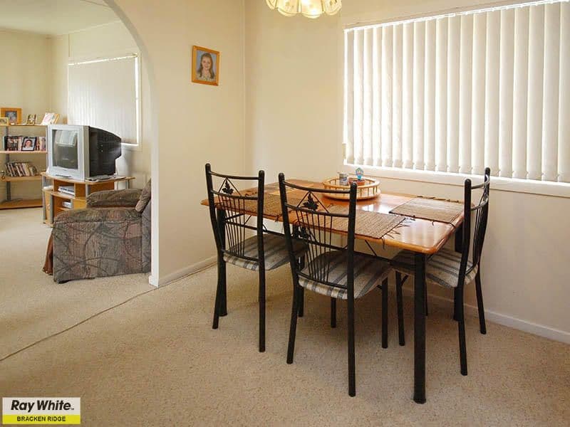 27 Stirling Street, STRATHPINE QLD 4500, Strathpine - Thumbnail 4