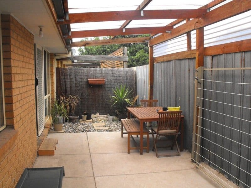 15 Elinda Place, Reservoir VIC 3073, Reservoir - Thumbnail 3