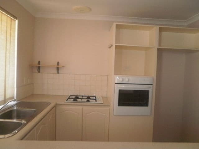 8/27  Babington Crescent, BAYSWATER WA 6053, Bayswater - Thumbnail 2