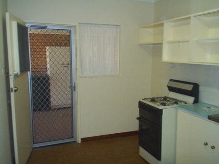 3/2 Waller Street, ROCKINGHAM WA 6168, Rockingham - Thumbnail 3