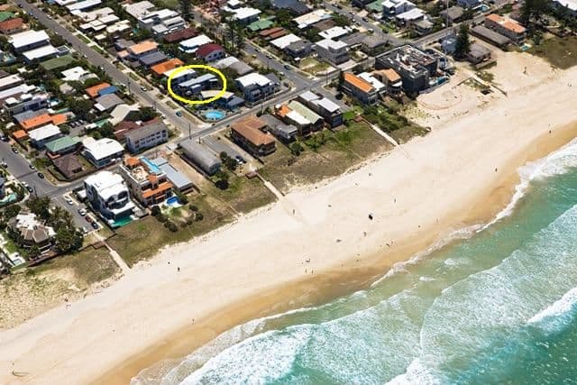 7 Seabeach Avenue, MERMAID BEACH QLD 4218, Mermaid Beach - Thumbnail 8