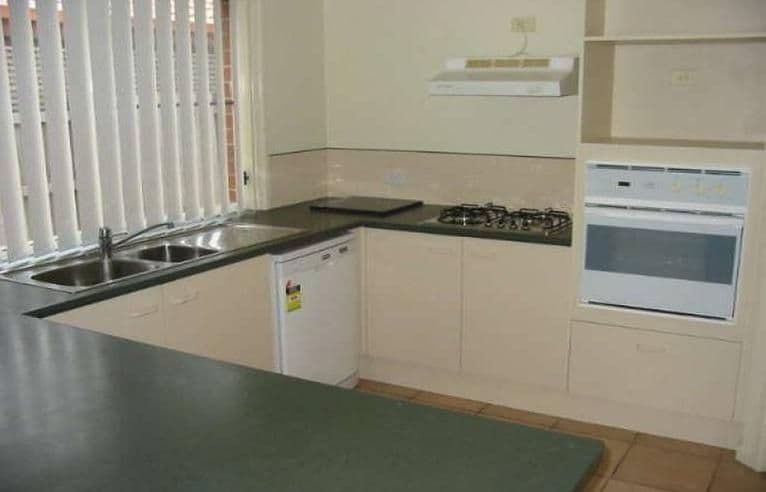 5 Midpark Court, HELENSVALE QLD 4212, Helensvale - Thumbnail 3