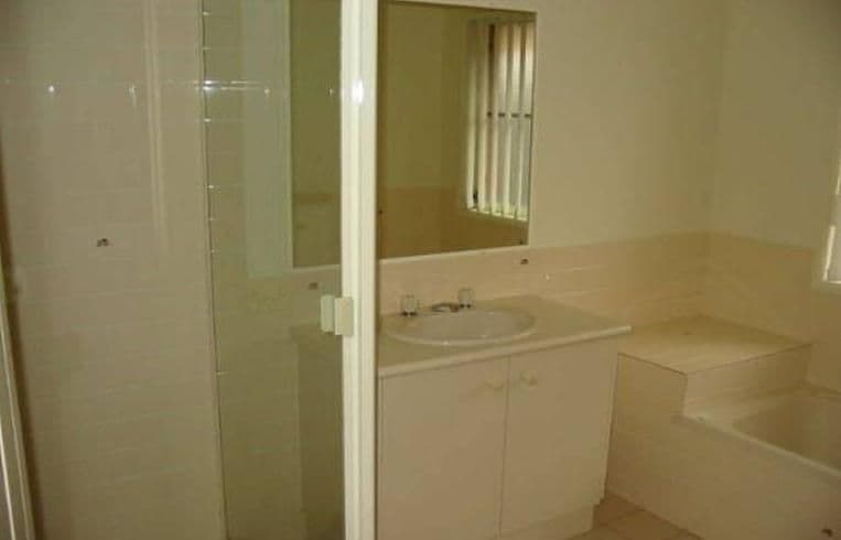 5 Midpark Court, HELENSVALE QLD 4212, Helensvale - Thumbnail 7