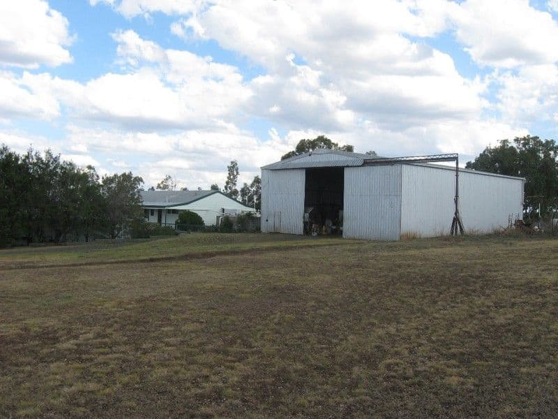22 Rutledge Road, Jondaryan, OAKEY QLD 4401, Oakey - Thumbnail 2