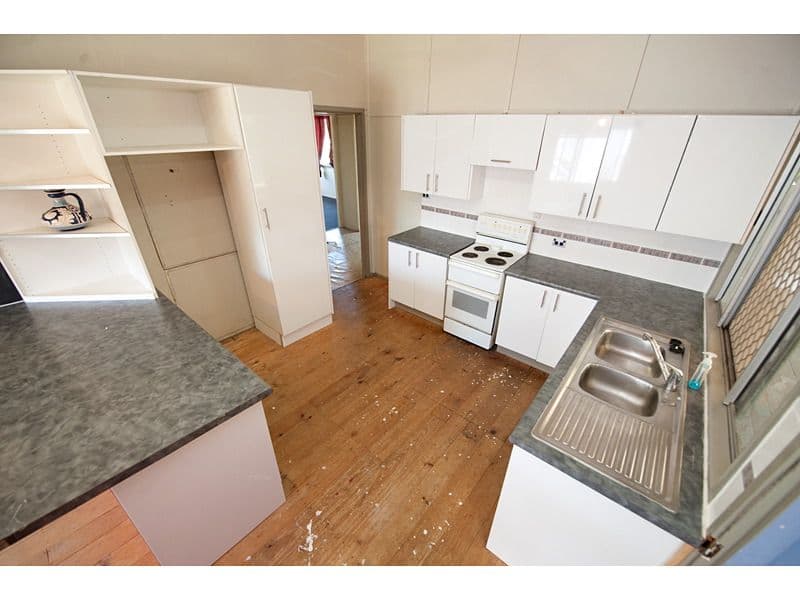 279 Berserker Street, BERSERKER QLD 4701, Berserker - Thumbnail 2
