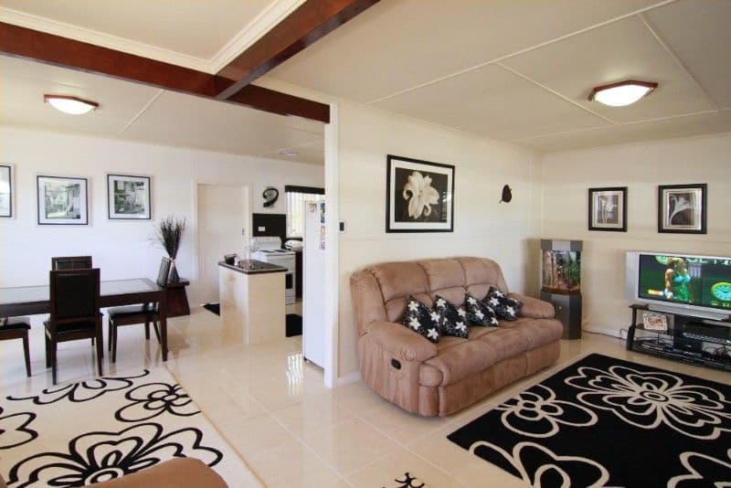 16 Gladstone Street, NEWTOWN QLD 4350, Newtown - Thumbnail 3