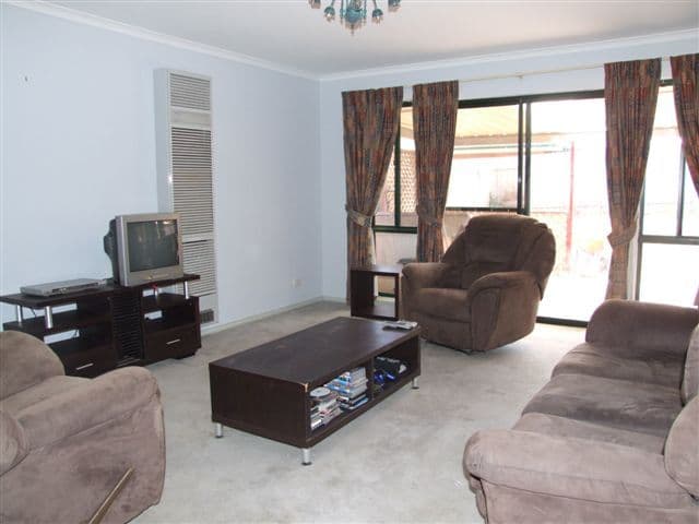 7 Laburnum Drive, GREENWITH SA 5125, Greenwith - Thumbnail 2