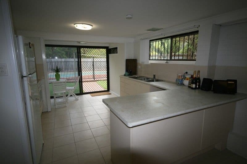 38 Banbury Street, CARINA QLD 4152, Carina - Thumbnail 4