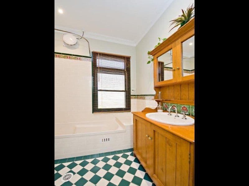 80 Westbourne Street, PETERSHAM NSW 2049, Petersham - Thumbnail 8