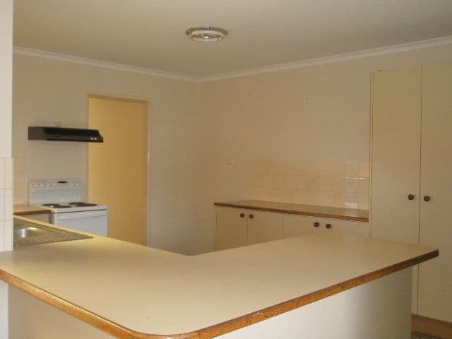 6 McLean, PITTSWORTH QLD 4356, Pittsworth - Thumbnail 3