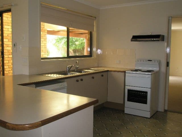 6 McLean, PITTSWORTH QLD 4356, Pittsworth - Thumbnail 6
