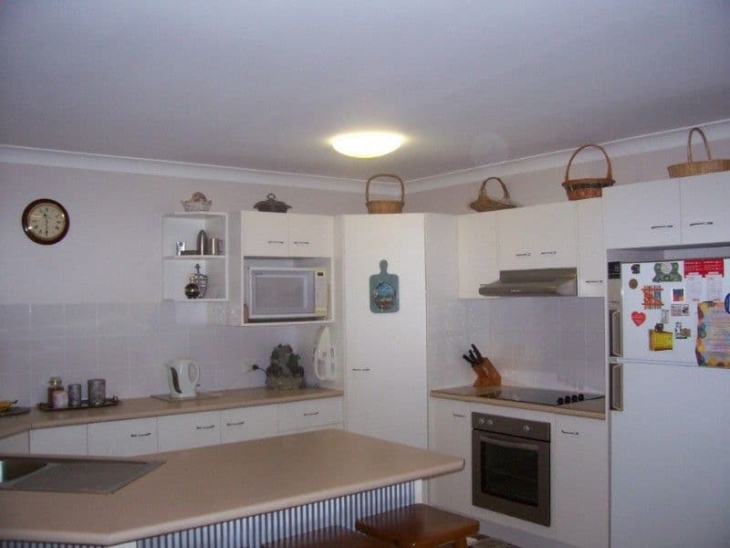 32 Loffs Road, JAMBOREE HEIGHTS QLD 4074, Jamboree Heights - Thumbnail 2
